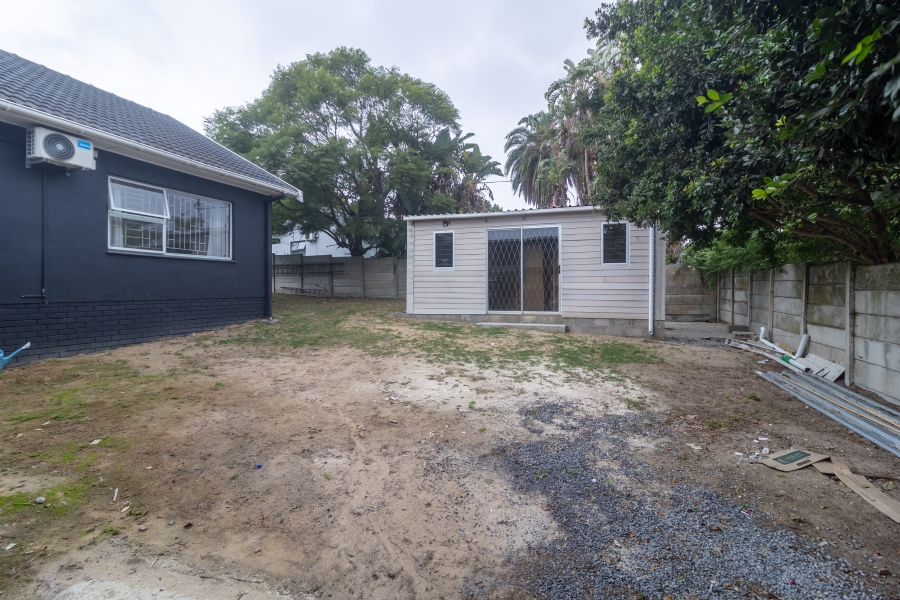 4 Bedroom Property for Sale in Ruwari Western Cape